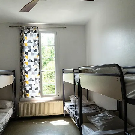 Auberge De Jeunesse Hi Arles Room photo
